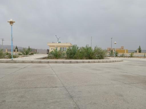 عکس بیمارستان ثامن الحجج جندق