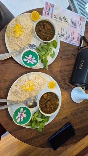 عکس کافی شاپ لیلی