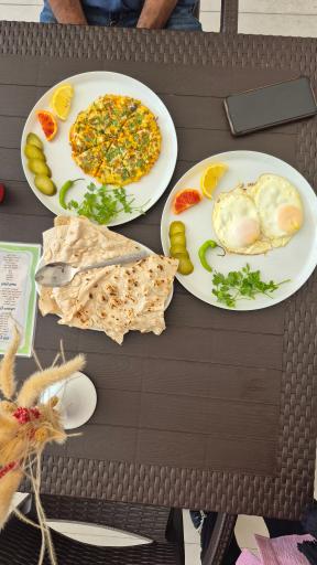 عکس کافی شاپ لیلی