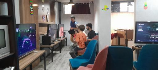 عکس کافه خانه بازی بزرگسال لول آپ