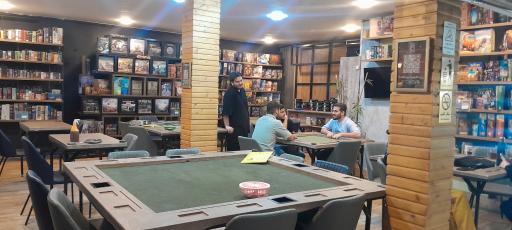 عکس کافه خانه بازی بزرگسال لول آپ