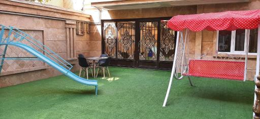 عکس پیش دبستان و دبستان غیردولتی دخترانه باران