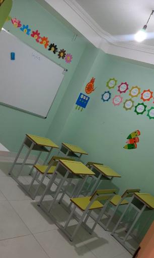 عکس پیش دبستان و دبستان غیردولتی دخترانه باران