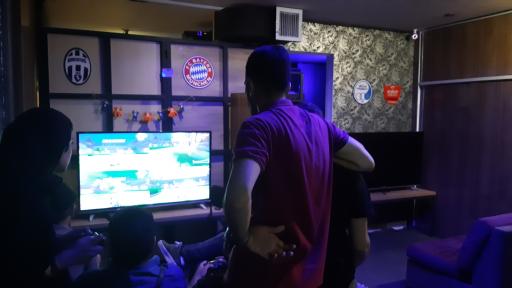 عکس کافه خانه بازی بزرگسال لول آپ