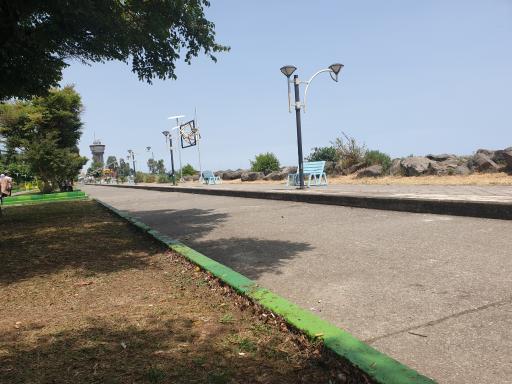 عکس بوستان ساحلی شهدای گمنام