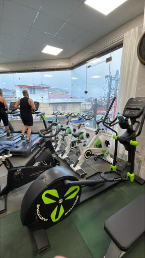 عکس باشگاه فرهنگی ورزشی تایتانوس 