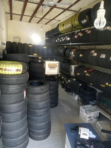 عکس فروشگاه رینگ و لاستیک نهاوندی