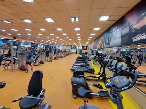 عکس باشگاه بدنسازی وست اسپرت