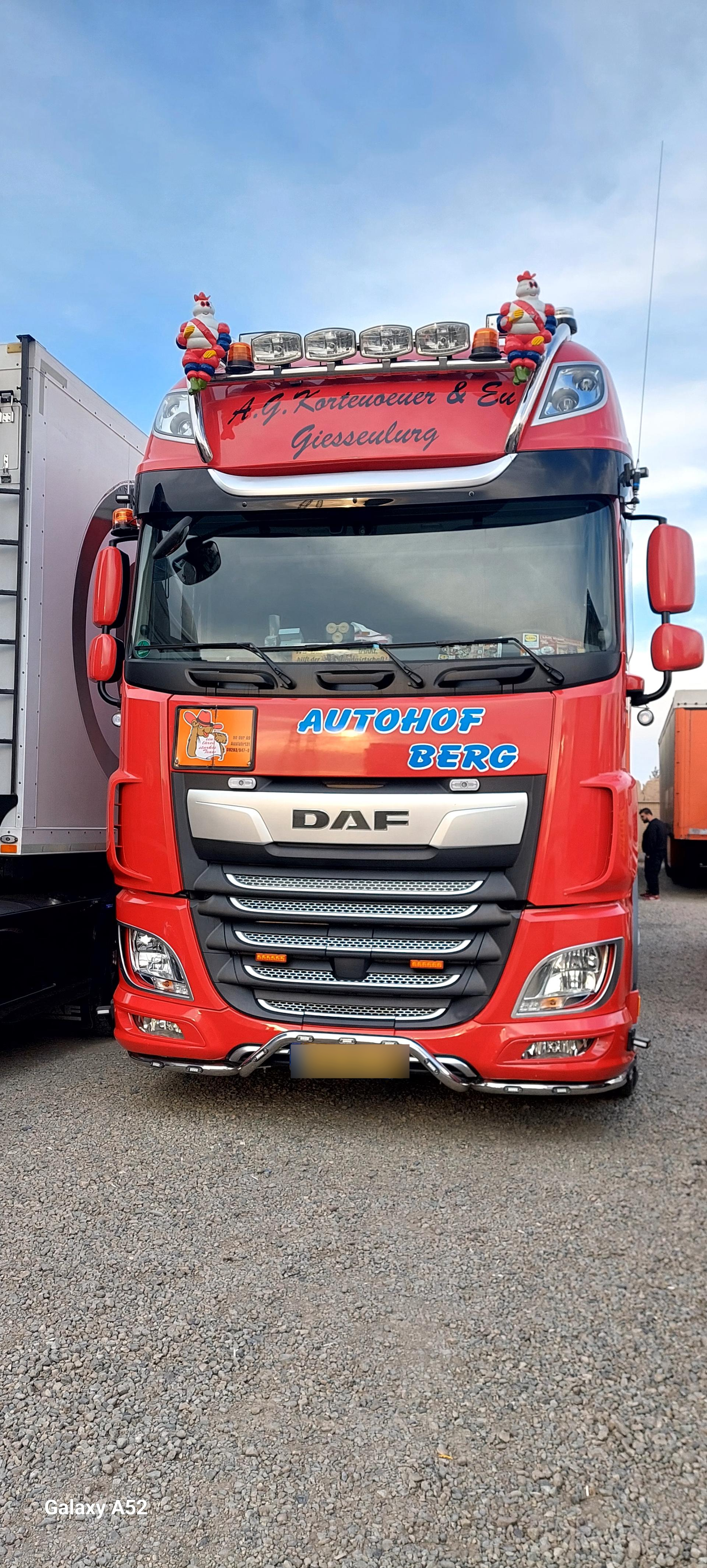 عکس نمایشگاه کامیون آناهیتا 