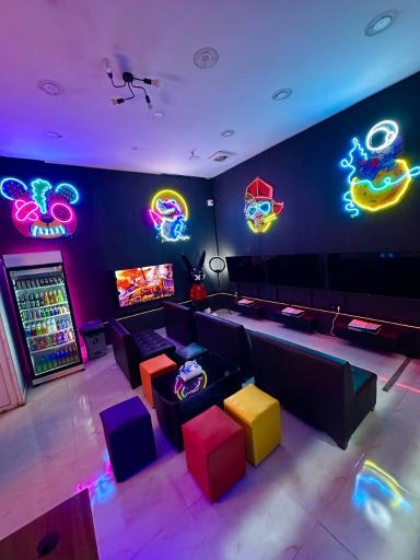 عکس کافی نت و گیم نت کارینو