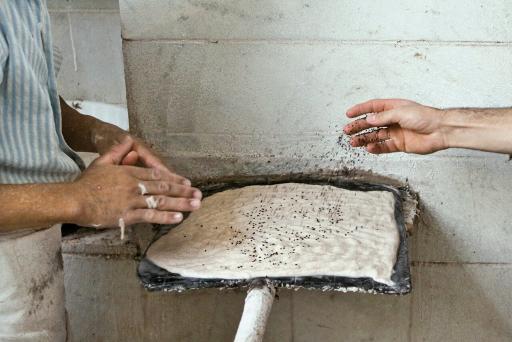 عکس نان سنگک احمدی