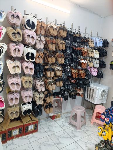 عکس دمپایی و صندل راحیل 