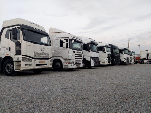 عکس نمایشگاه کامیون آناهیتا 