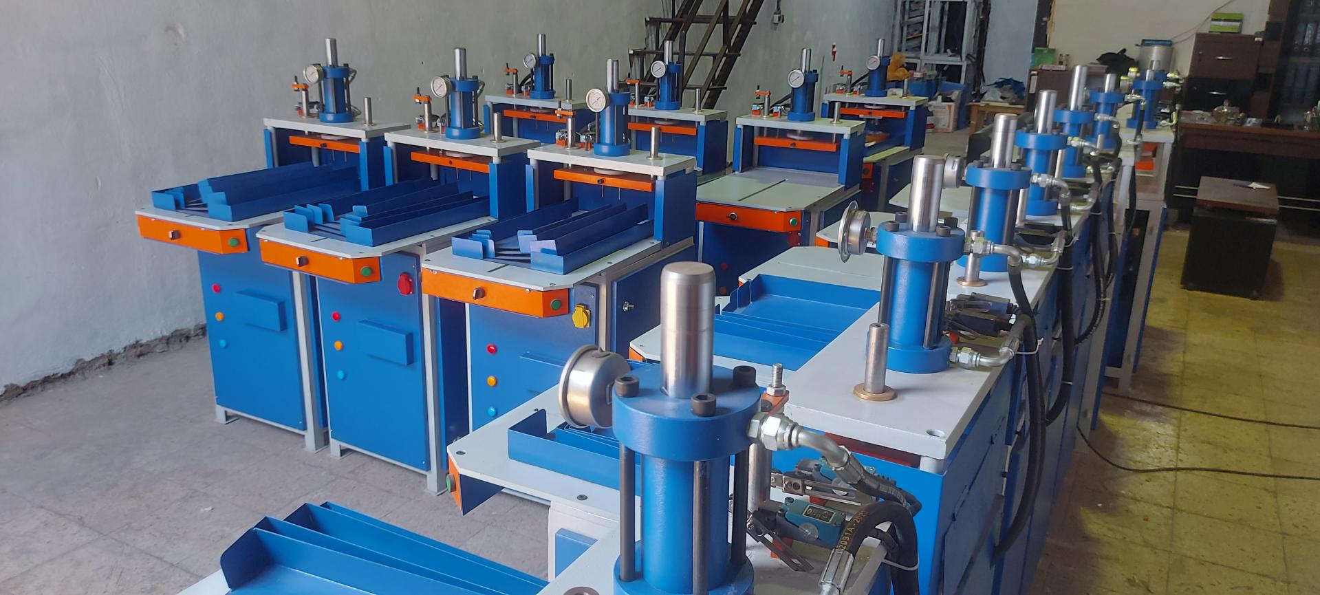 عکس پانچ امپراطور