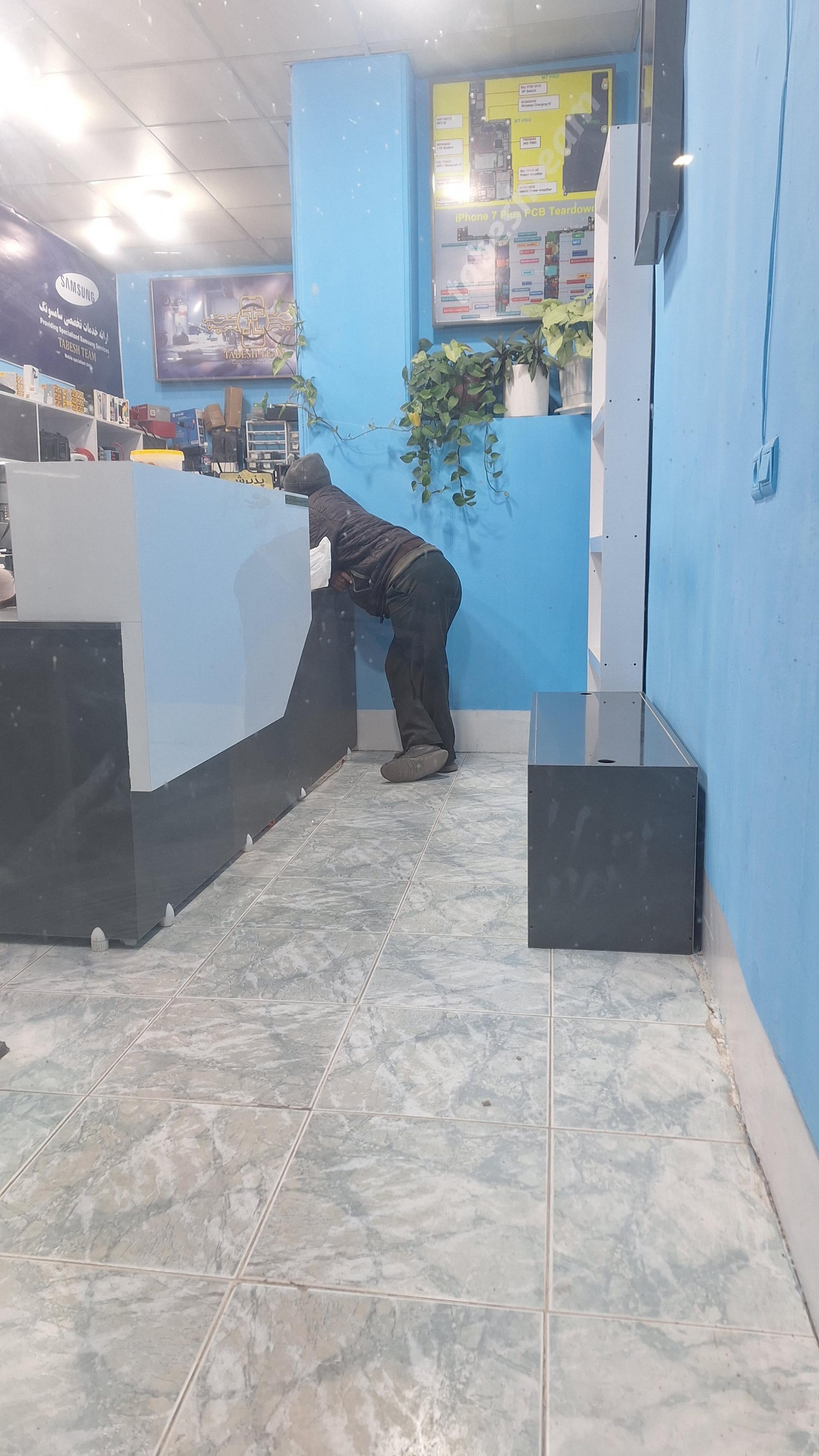 عکس تابش تیم (شعبه تعمیرات)