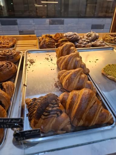 عکس نان و شیرینی روز