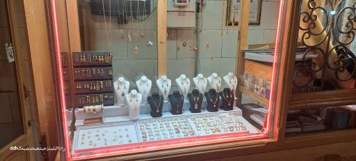 عکس گالری طلای طاها مقدم