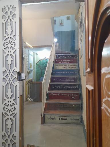 عکس آموزشگاه فنی حرفه‌ای نقاشی  فلورانس