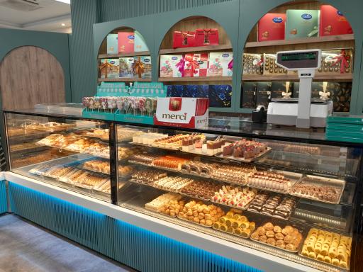 عکس شیرینی و آجیل گلستان