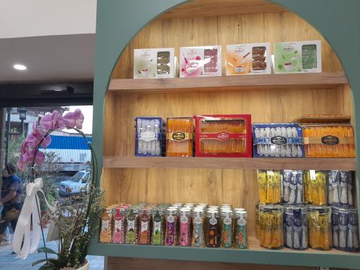 عکس شیرینی و آجیل گلستان