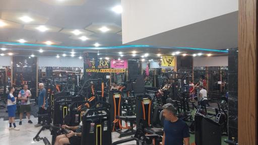 عکس آکادمی بدنسازی اقبال