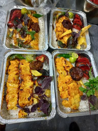 عکس رستوران جوان