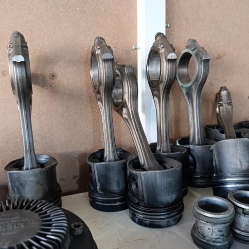 عکس سنگین بنز عزیزی