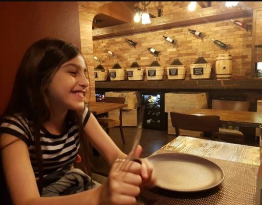 عکس رستوران برگراد رشت