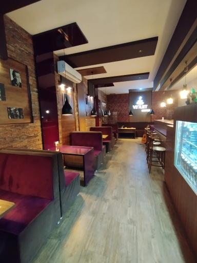 عکس کافه ویولت