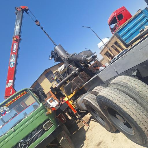 عکس جرثقیل مهرعلیان 