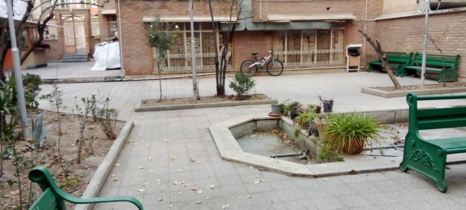 عکس کتابخانه دکتر شهیدی