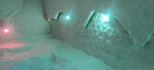 عکس آب درمانی تاج آبی