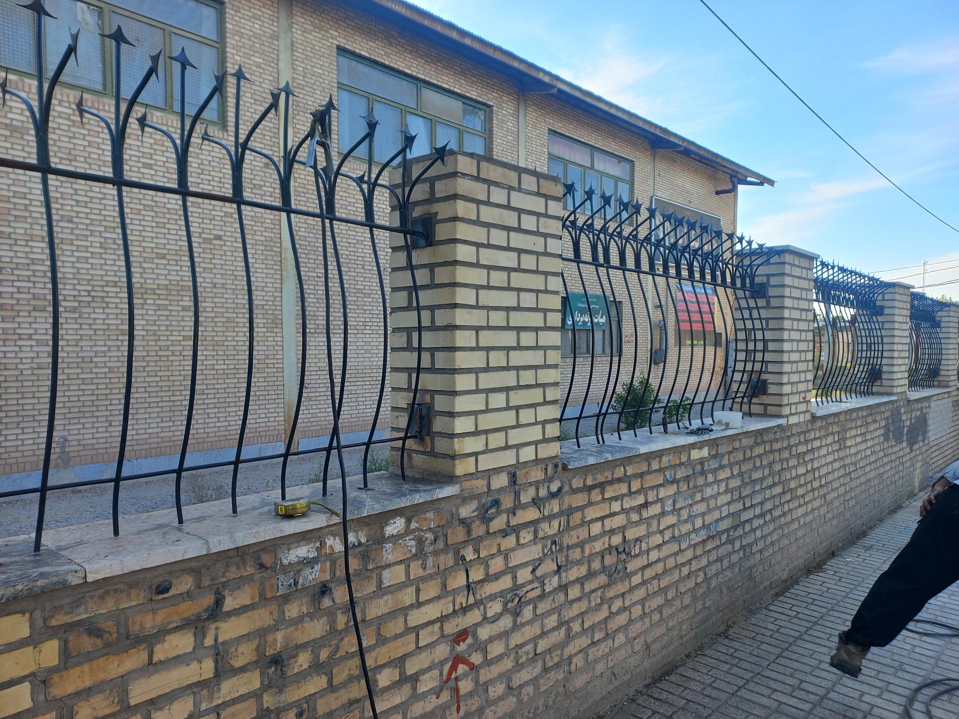 عکس ایمن حفاظ برتر۲