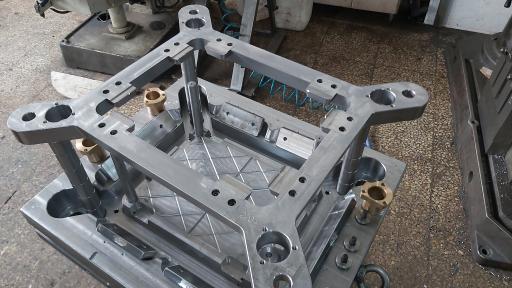 عکس قالب سازی نیکو پارس 