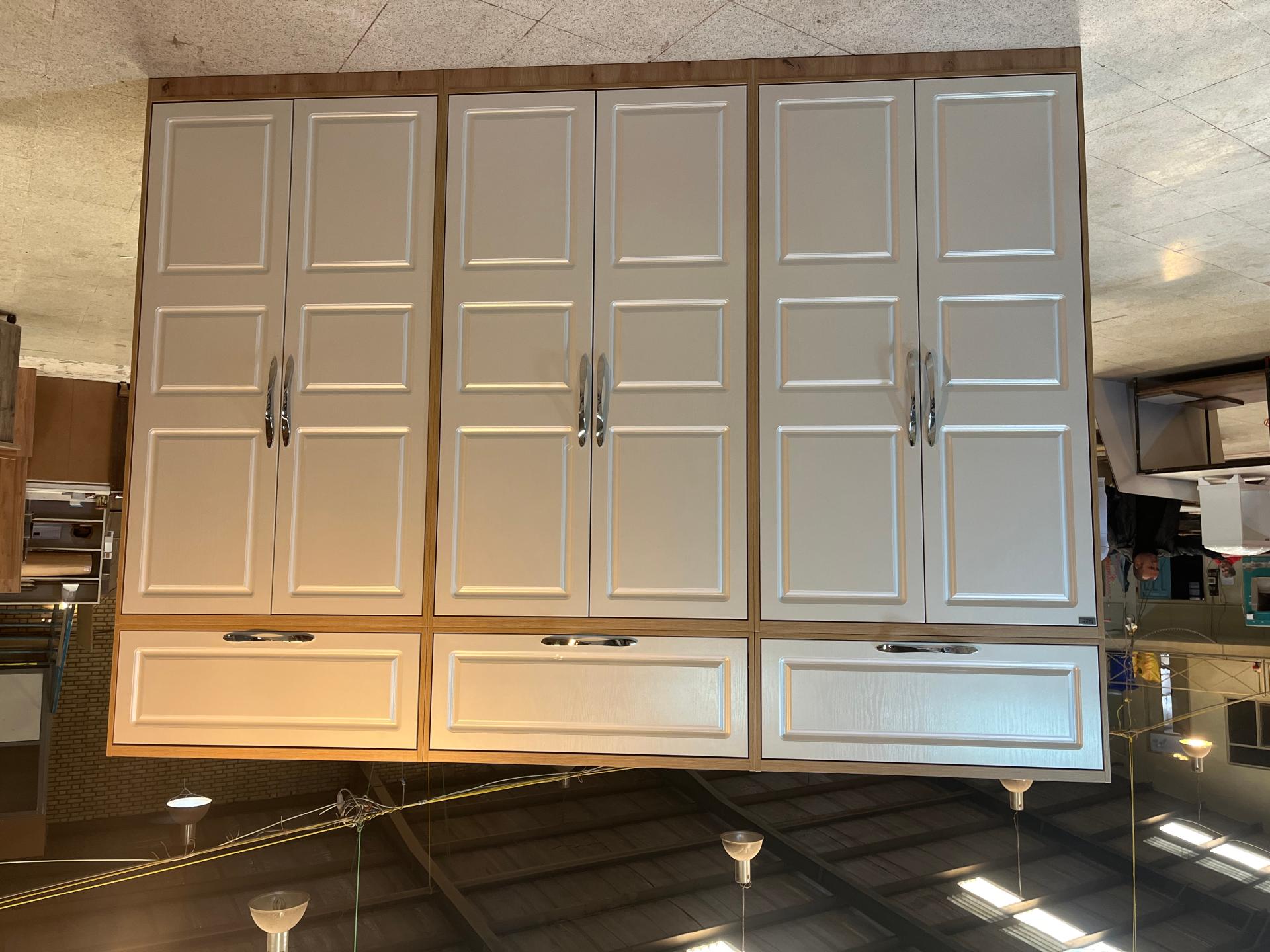 عکس کارخانه بهارچوب بی‌جانلو