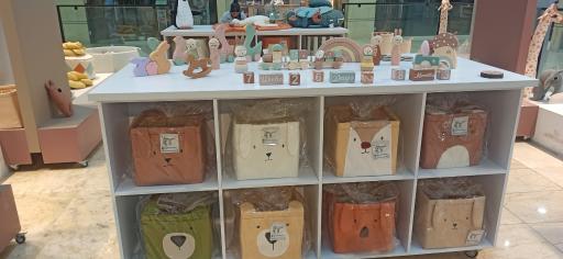 عکس سیسمونی هپی آیلند بهار 