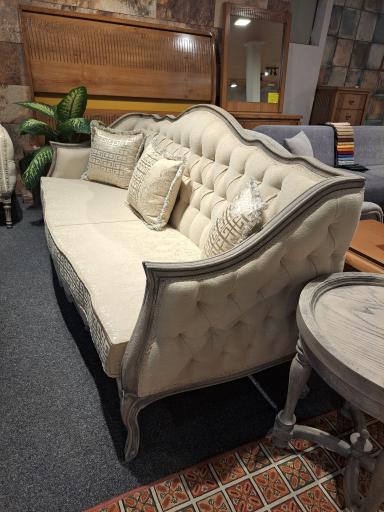 عکس فروشگاه مبلمان فریدی