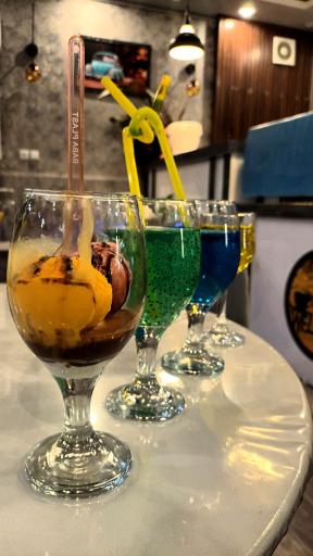 عکس کافه بارون