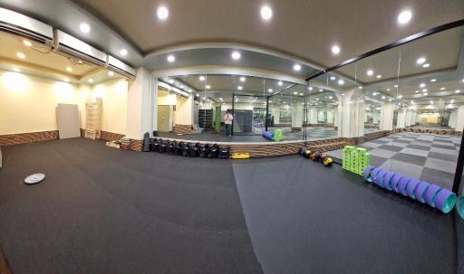 عکس باشگاه بدنسازی پاشا