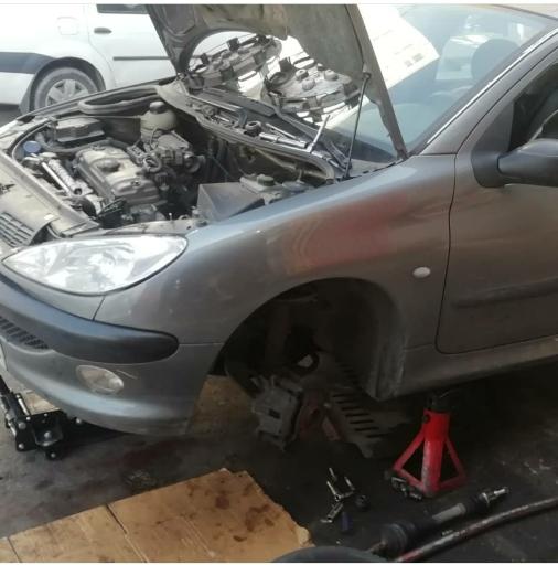 عکس مکانیکی و اتو سرویس خودرو برتر