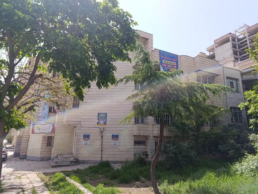 عکس دبیرستان پسرانه امید فردا