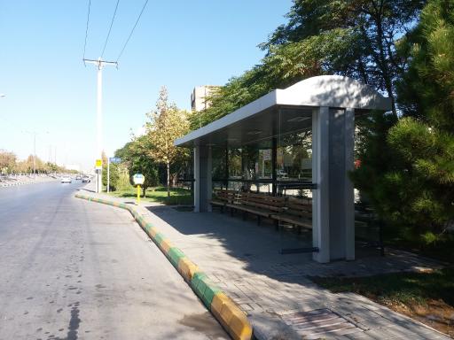 عکس ایستگاه اتوبوس میدان دلاوران