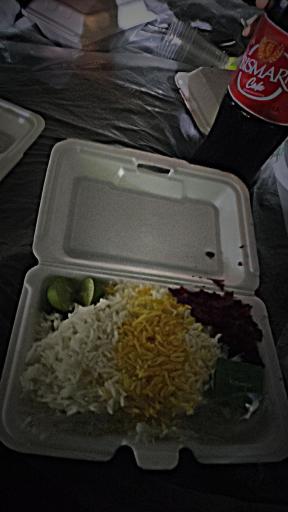 عکس رستوران بیرون بر ایوان