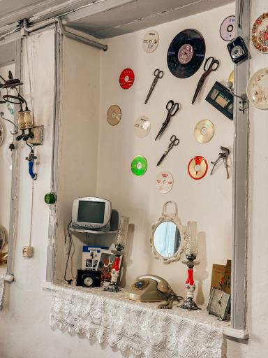 کافه خوجیر نشین 