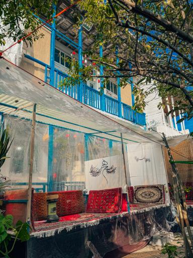 کافه خوجیر نشین 