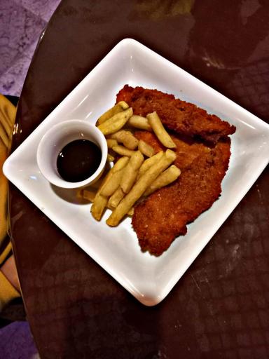 عکس رستوران ایتالیایی آگر