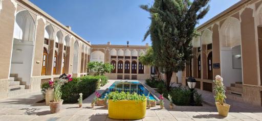 عکس هتل لاله یزد