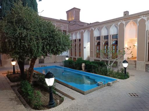 عکس هتل لاله یزد