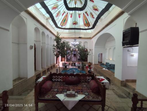 عکس هتل لاله یزد