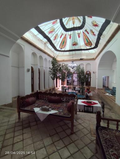 عکس هتل لاله یزد